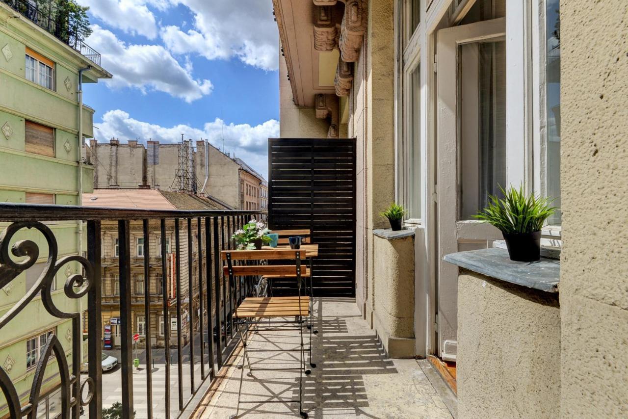 בודפשט Akacfa 7 Two Bedroom Central Apartment מראה חיצוני תמונה